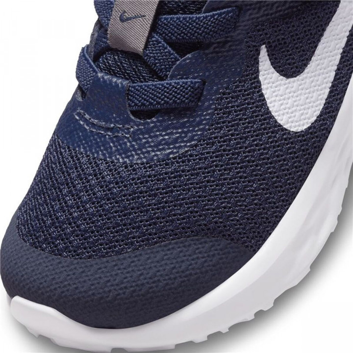 Sports Shoes for Kids Nike Revolution 6