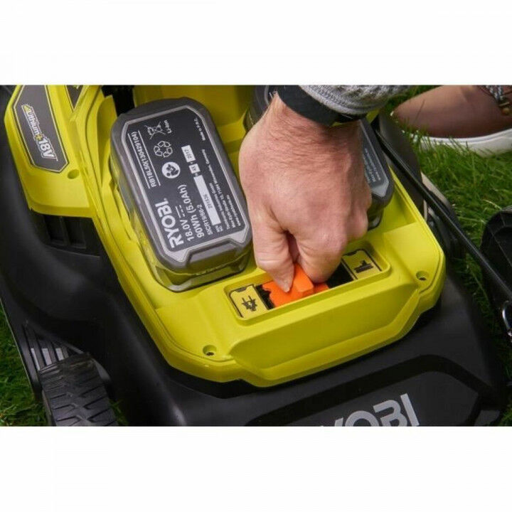 Tondeuse à gazon à batterie Ryobi LithiumPlus 36 V 5 Ah 20-70 mm 37 cm 45 L