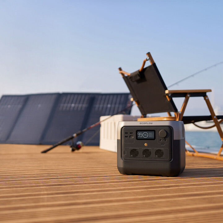 Portable Solar Generator Ecoflow River 2 Pro