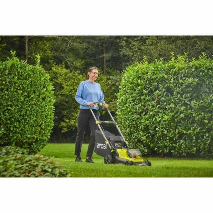 Lawn mower Ryobi RY18LMX40C-240