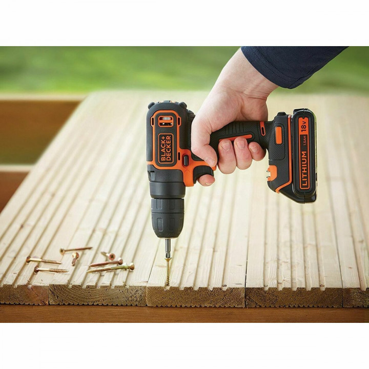 Elektrischer Schraubendreher Black & Decker CDC18BAFC-QW