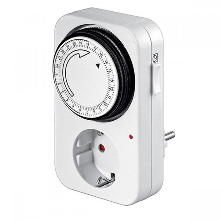 Plug with analogue timer TM Electron TMUAD100