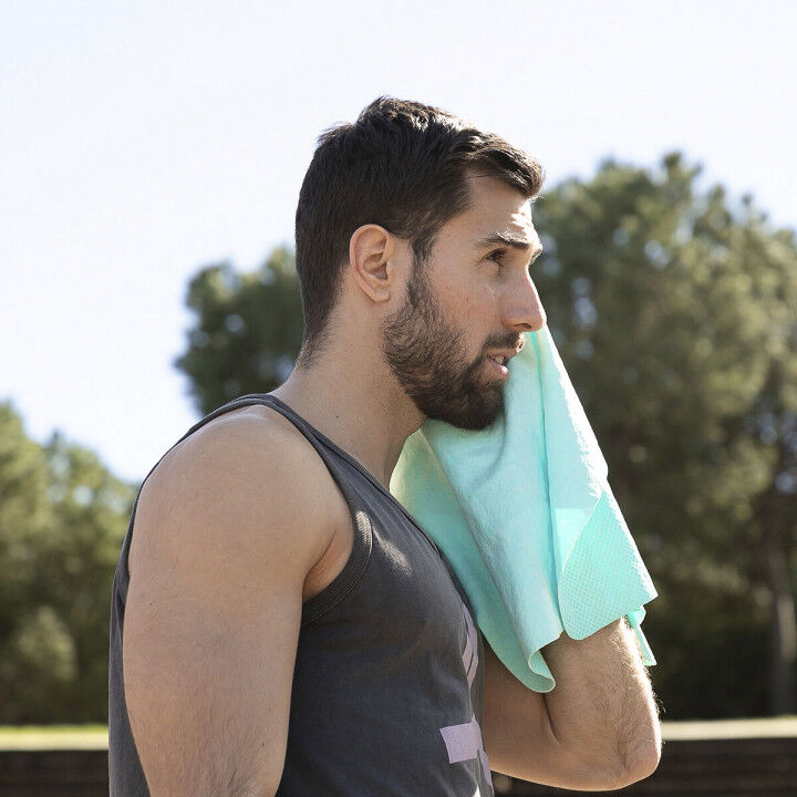 Toalla Deportiva de Enfriamiento Instantáneo Efecto Hielo InnovaGoods
