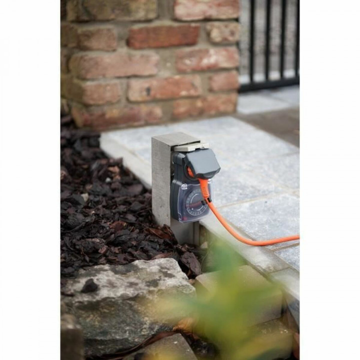 Presa con programmatore analogico Chacon   3500 W