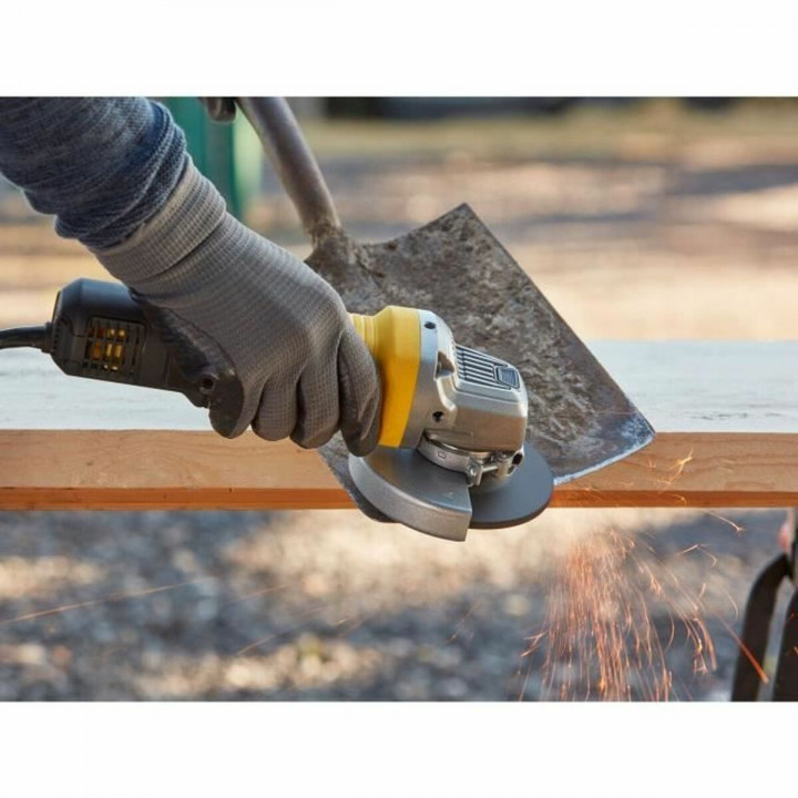 Haakse slijper Stanley SF-FMEG210