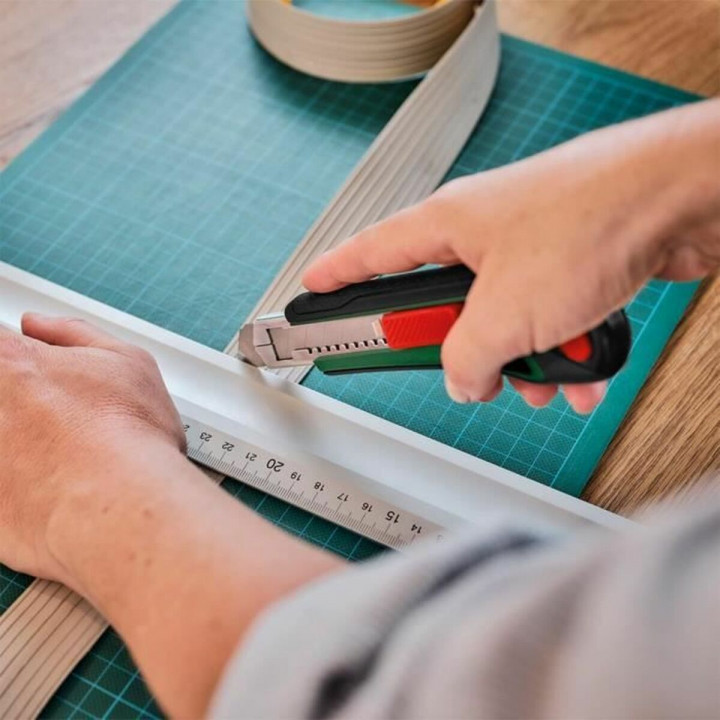 Taglierino BOSCH Sectionable Verde Acciaio