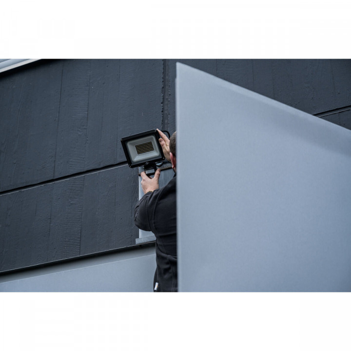 LED-Strahler Brennenstuhl JARO D 10 W 1150 Lm Schwarz Bewegungsmelder (6500 K)